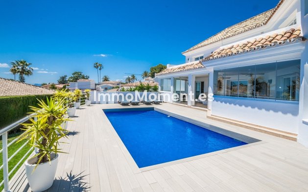 Reventa - Villa independiente - Estepona  - Estepona Centro