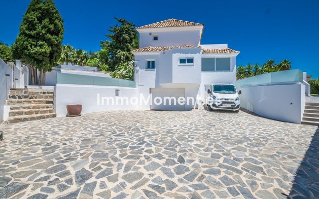 Reventa - Villa independiente - Estepona  - Estepona Centro