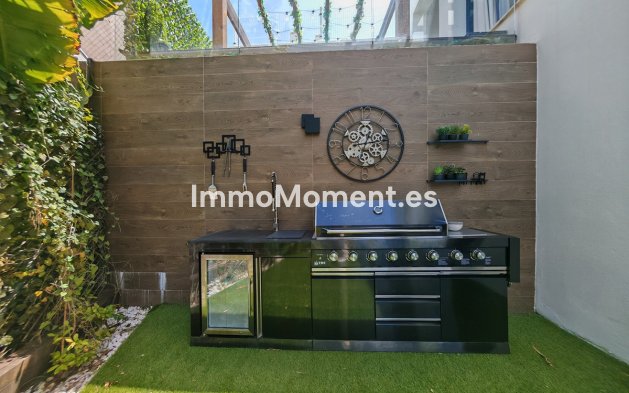 Wiederverkauf - Freistehende Villa - Estepona  - Estepona Centro