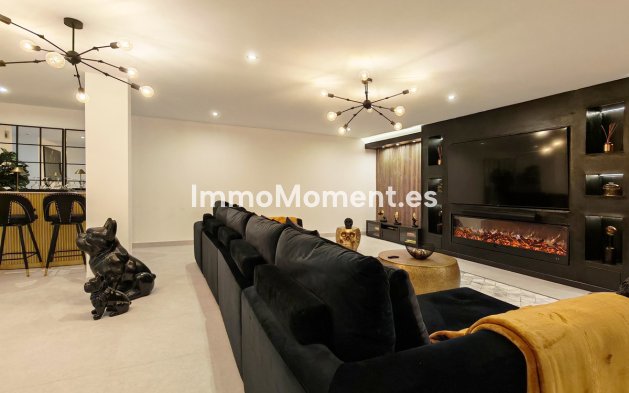 Wiederverkauf - Freistehende Villa - Estepona  - Estepona Centro
