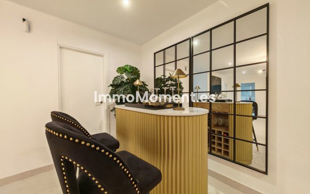 Wiederverkauf - Freistehende Villa - Estepona  - Estepona Centro