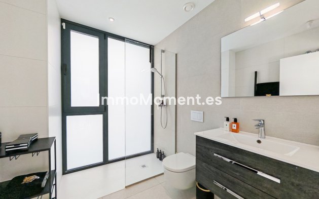 Wiederverkauf - Freistehende Villa - Estepona  - Estepona Centro