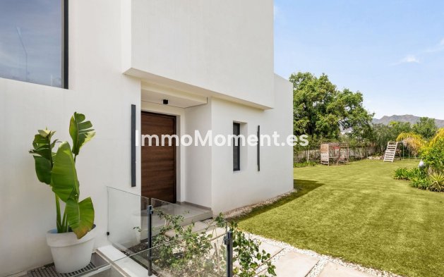 Resale - Detached villa - Mijas - La Cala Golf