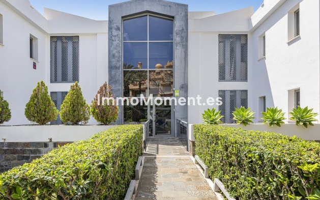 Resale - Apartment - Benahavís - Benahavís Centro