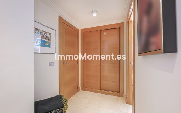 Resale - Apartment - Benahavís - Benahavís Centro