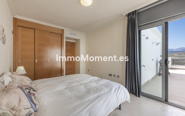 Resale - Apartment - Benahavís - Benahavís Centro