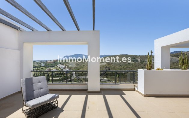 Resale - Apartment - Benahavís - Benahavís Centro