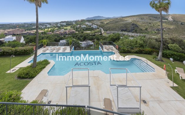 Resale - Apartment - Benahavís - Benahavís Centro