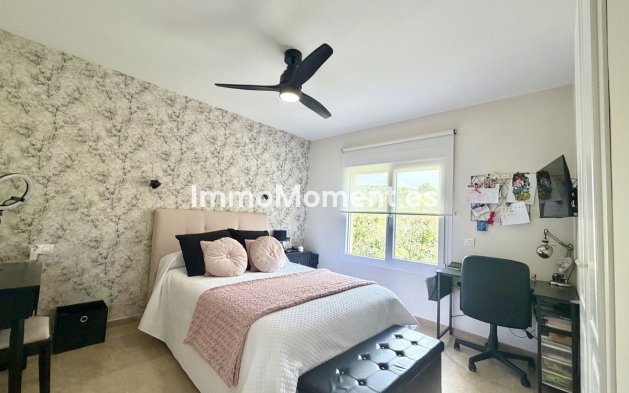Resale - Apartment - Mijas - Calahonda