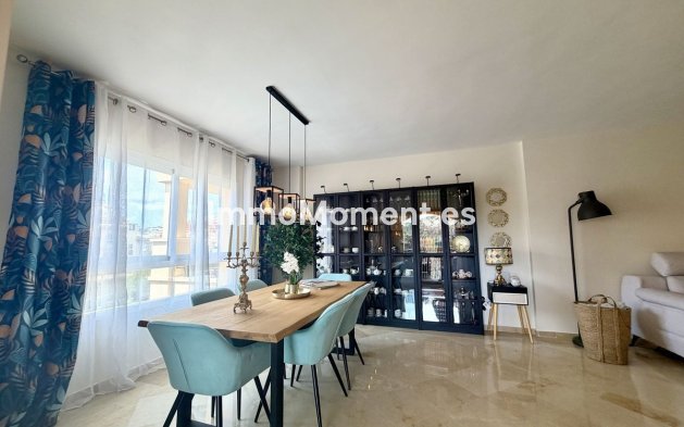 Resale - Apartment - Mijas - Calahonda