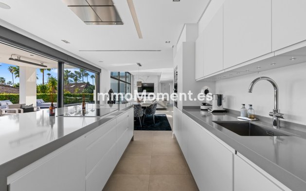 Wiederverkauf - Freistehende Villa - Marbella - Los Monteros