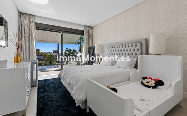 Wiederverkauf - Freistehende Villa - Marbella - Los Monteros