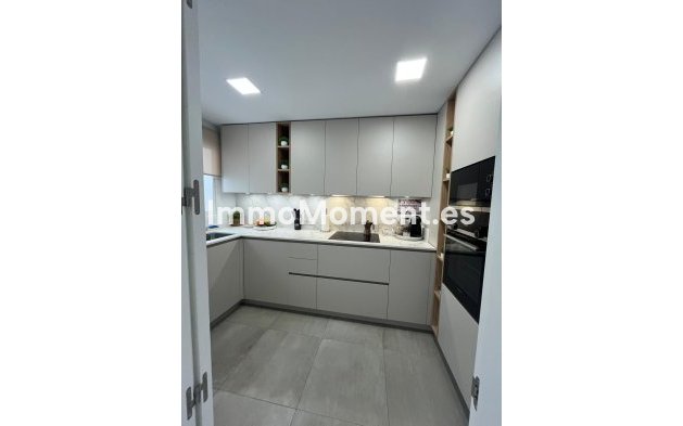 Reventa - Apartamento - Estepona  - Estepona Centro