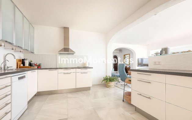 Resale - Detached villa - Benalmadena - La Capellania