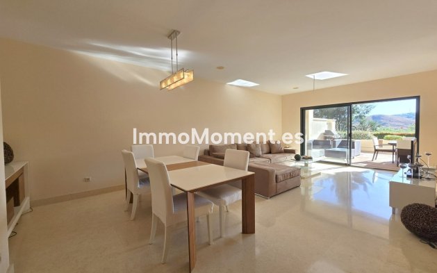 Resale - Apartment - Benahavís - Benahavís Centro