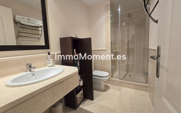 Resale - Apartment - Benahavís - Benahavís Centro