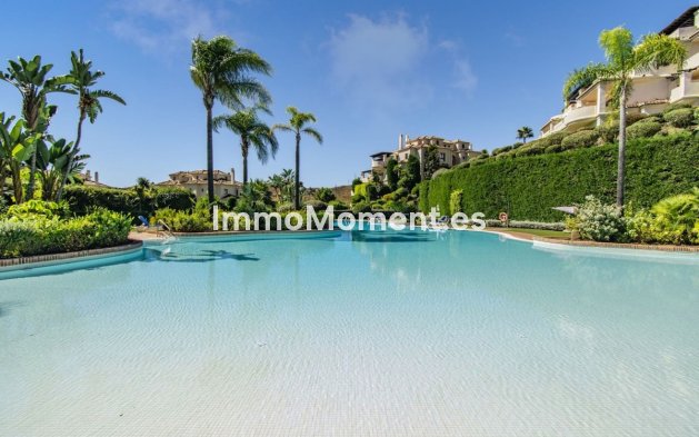 Resale - Apartment - Benahavís - Benahavís Centro