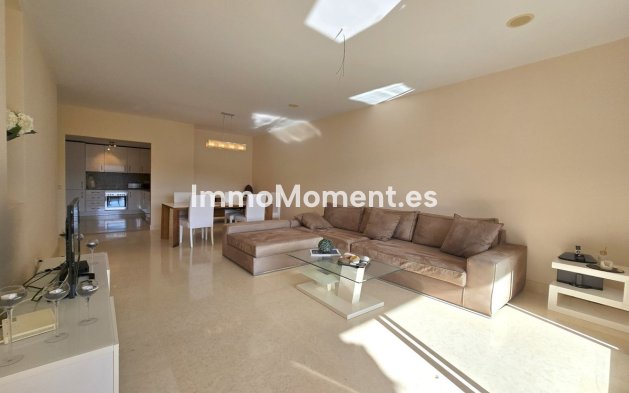 Resale - Apartment - Benahavís - Benahavís Centro