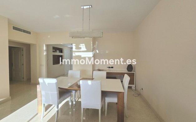 Resale - Apartment - Benahavís - Benahavís Centro
