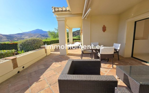 Resale - Apartment - Benahavís - Benahavís Centro