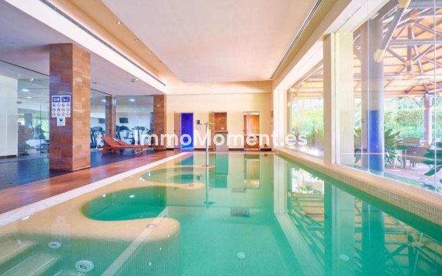 Resale - Apartment - Benahavís - Benahavís Centro