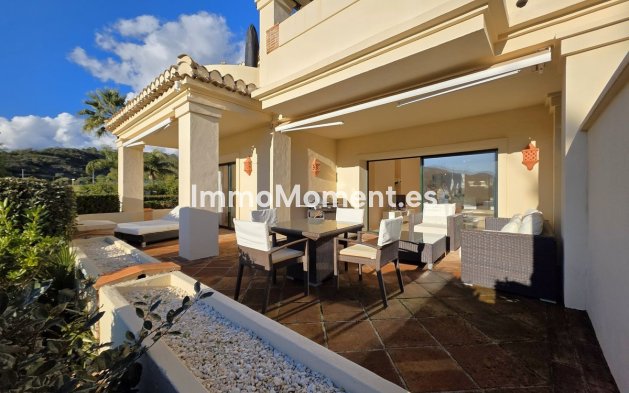 Resale - Apartment - Benahavís - Benahavís Centro