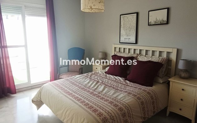 Resale - Apartment - Marbella - Nueva Andalucía