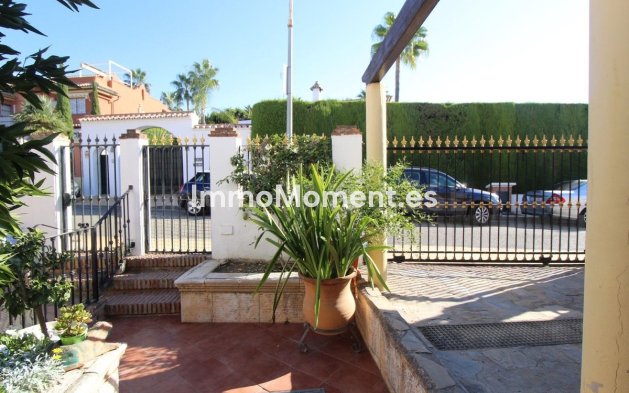 Revente - Maison mitoyenne - Estepona  - Atalaya