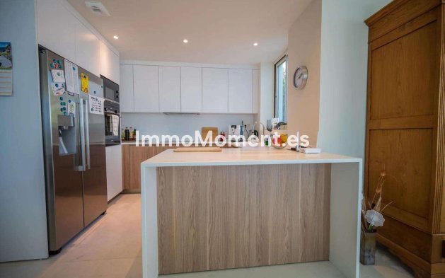 Resale - Apartment - Marbella - Marbella Centro