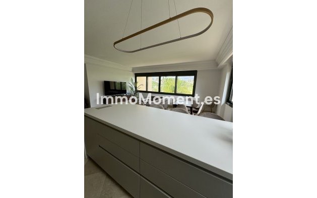 Revente - Appartement - Marbella - Nueva Andalucía