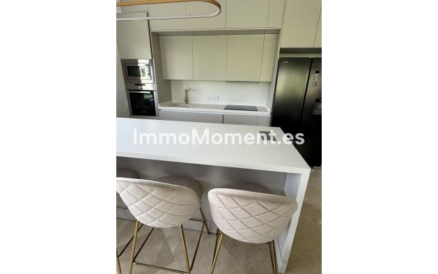 Revente - Appartement - Marbella - Nueva Andalucía