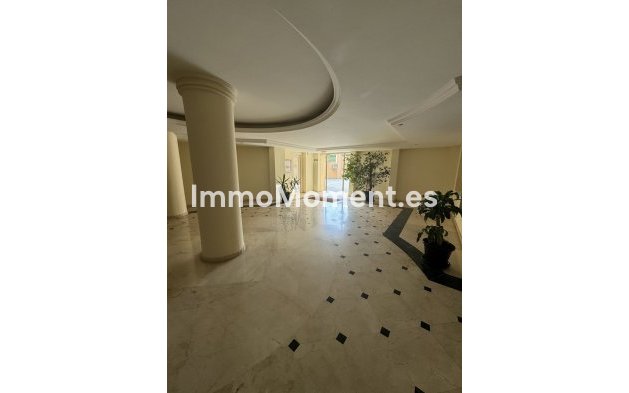 Revente - Appartement - Marbella - Nueva Andalucía