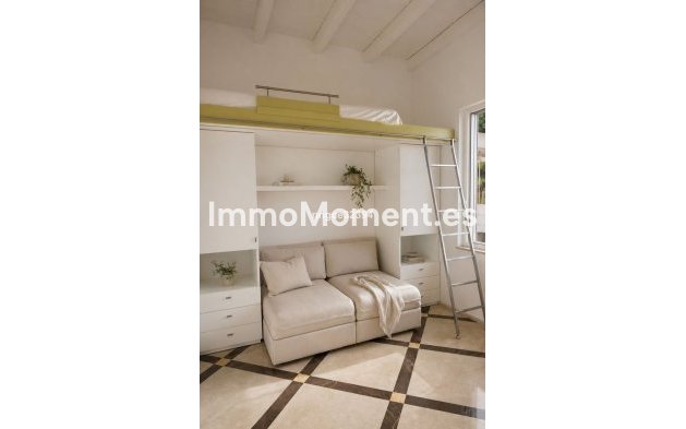 Resale - Apartment - Benahavís - Benahavís Centro