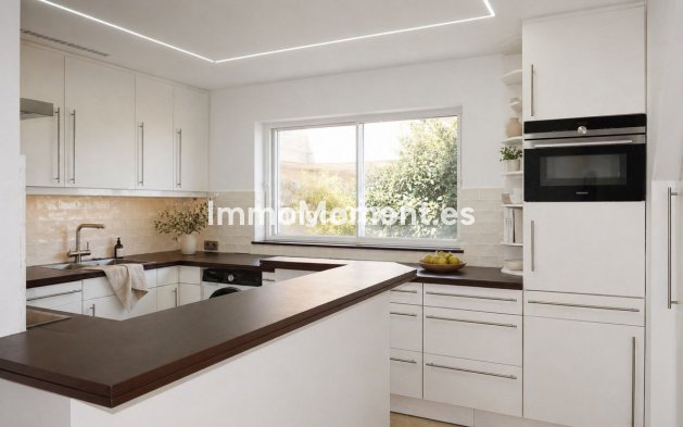 Resale - Apartment - Benahavís - Benahavís Centro