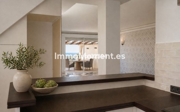 Resale - Apartment - Benahavís - Benahavís Centro