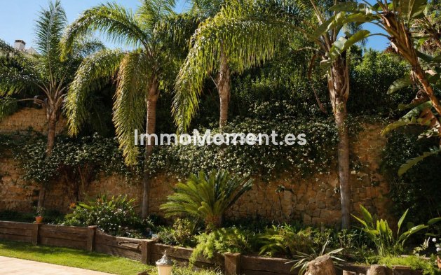 Resale - Apartment - Benahavís - Benahavís Centro