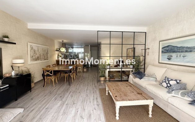 Resale - Detached villa - Estepona - Selwo
