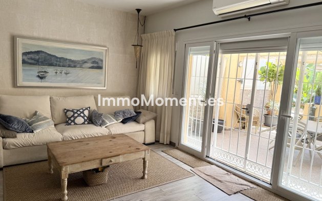 Resale - Detached villa - Estepona - Selwo