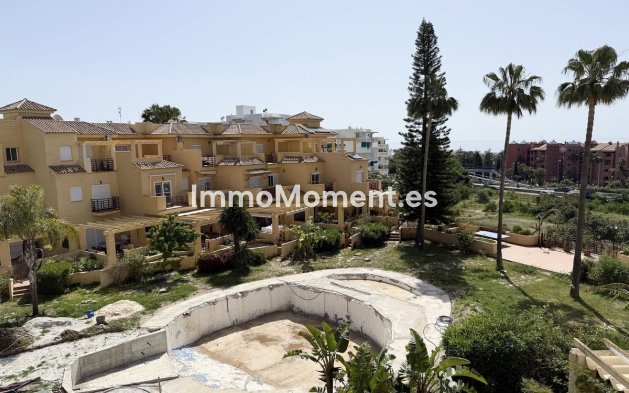 Resale - Detached villa - Estepona - Selwo