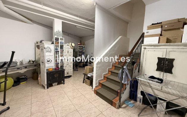 Resale - Detached villa - Estepona - Selwo
