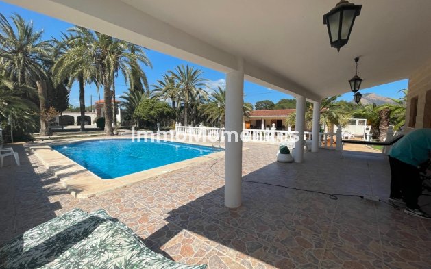 Resale - Country house - Elda - Elda Centro