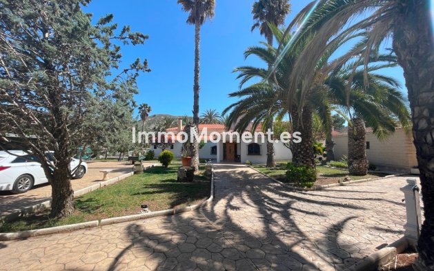 Resale - Country house - Elda - Elda Centro