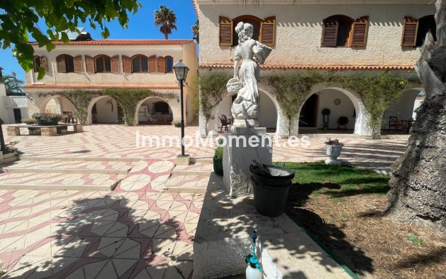 Resale - Country house - Elda - Elda Centro