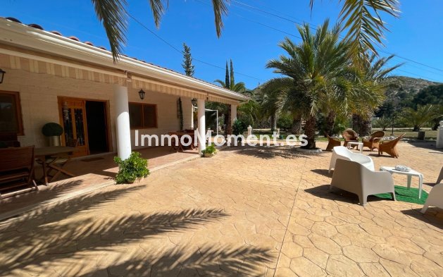 Resale - Country house - Elda - Elda Centro