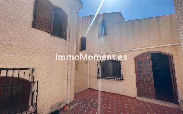 Resale - Country house - Elda - Elda Centro