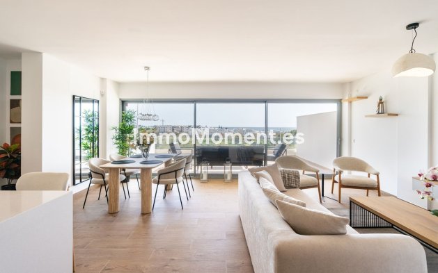 Resale - Apartment - Estepona - Estepona Centro