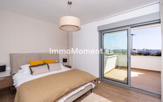 Resale - Apartment - Estepona - Estepona Centro