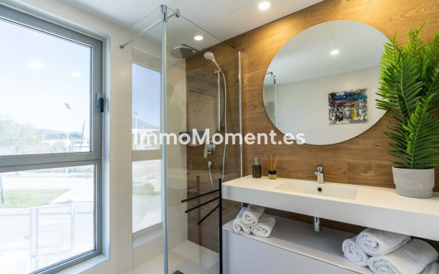 Resale - Apartment - Estepona - Estepona Centro