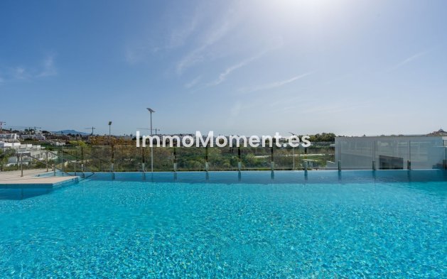 Resale - Apartment - Estepona - Estepona Centro