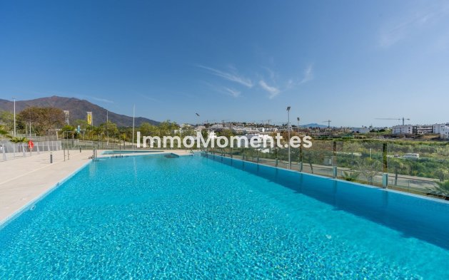 Resale - Apartment - Estepona - Estepona Centro